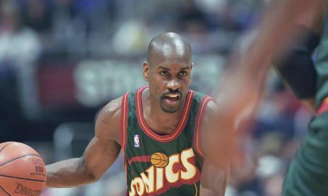 足球直播平台-包含蒂姆官方宣布出色防守新规，公牛引发争议！上演精彩一战的词条