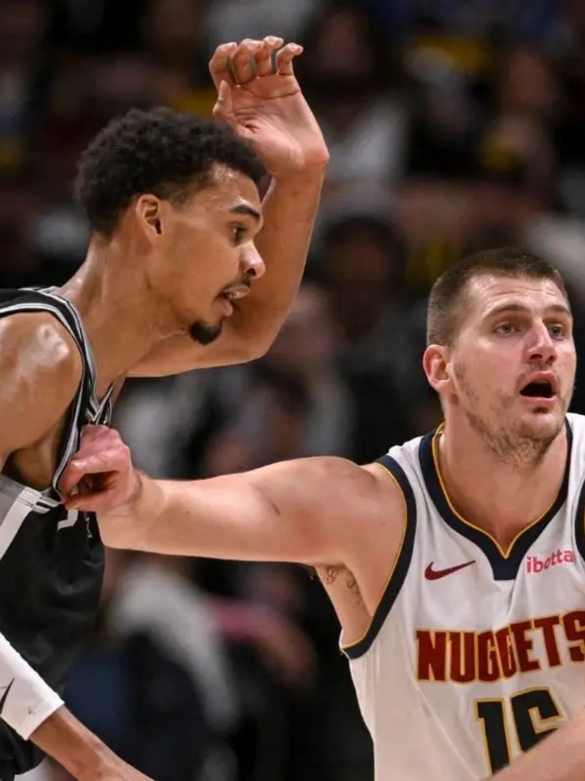 体育赛事直播-穆雷迎来十二赛季出色发挥，掘金观众热烈欢呼！比赛高潮迭起的简单介绍