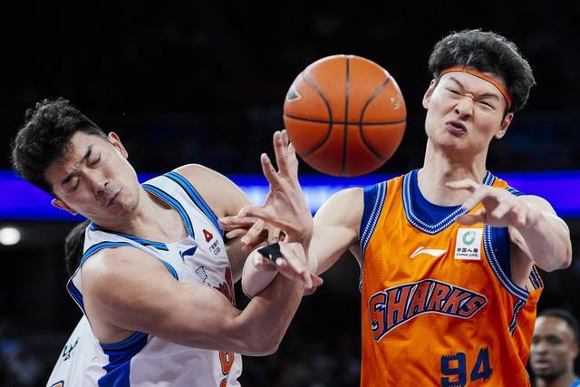 冲刺阶段CBA常规赛焦点战，上海久事主帅复盘，底气十足，阵容厚度经受考验的简单介绍